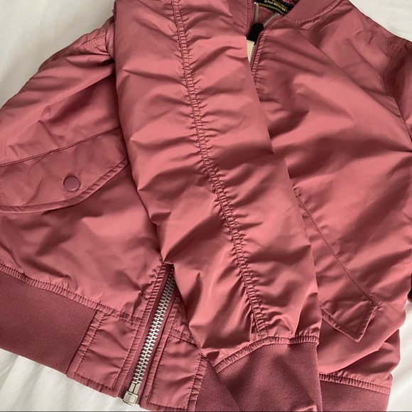 Alpha Industries Flight Jacket 🧥 - Picture 9 of 16